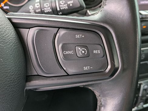 Used 2020 Jeep Wrangler Unlimited Sport S image 17