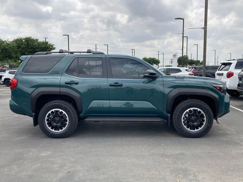 New 2026 Toyota 4Runner TRD Off-Road Premium AWD/4WD image 4