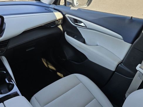 Certified 2025 Buick Envision Avenir image 21