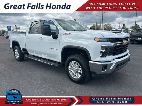 Used 2025 Chevrolet Silverado 2500 LT AWD/4WD image 1