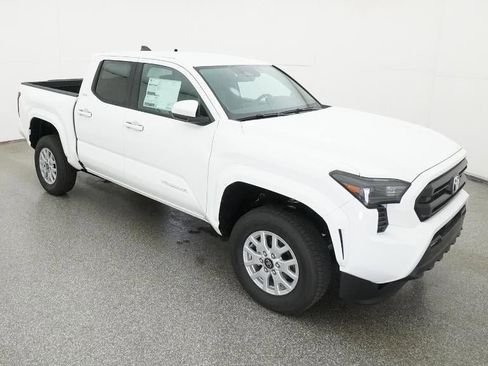 New 2026 Toyota Tacoma SR5 image 13