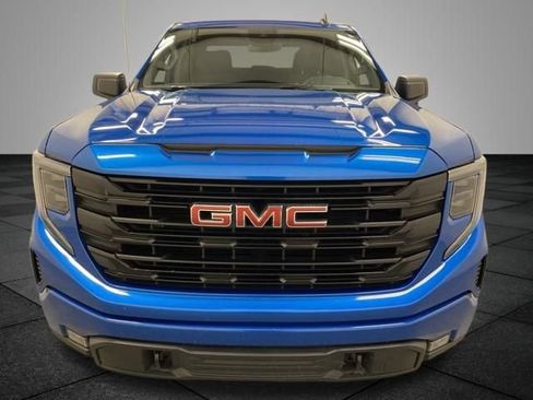 Used 2022 GMC Sierra 1500 Elevation AWD/4WD image 2
