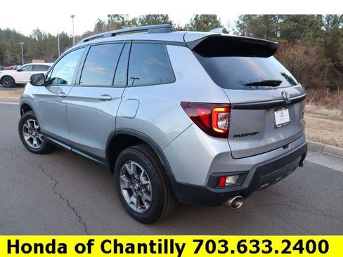 Used 2023 Honda Passport TrailSport image 5