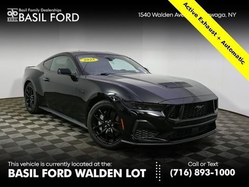 Used 2025 Ford Mustang GT Premium image 1