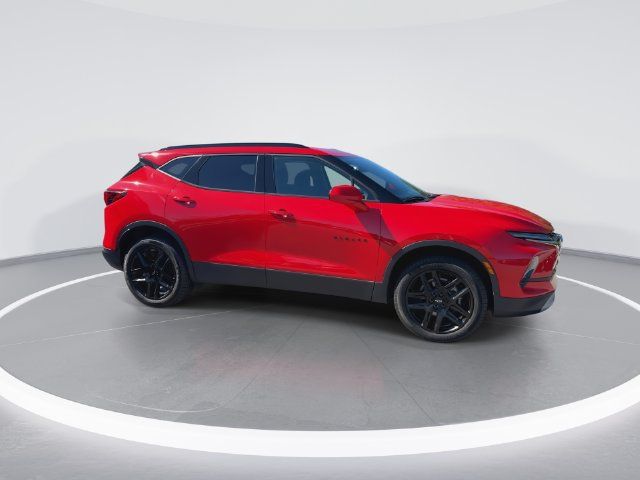 Used 2024 Chevrolet Blazer LT w/ Convenience Package FWD image 9