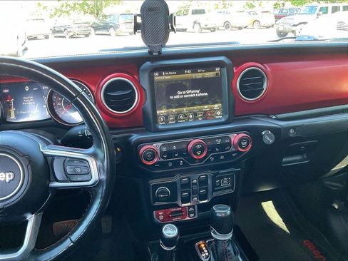 Used 2021 Jeep Gladiator Rubicon AWD/4WD image 18