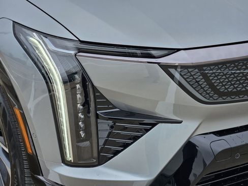 New 2026 Cadillac Optiq Sport 1 AWD/4WD image 9