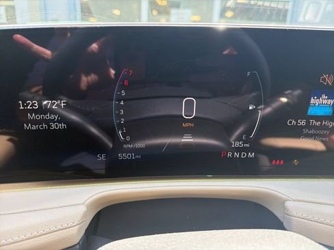 Used 2024 Cadillac XT4 Premium Luxury FWD image 8