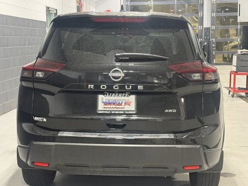 Used 2026 Nissan Rogue SV w/ Cold Weather Package AWD/4WD image 12