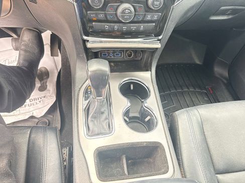 Used 2021 Jeep Grand Cherokee Limited RWD image 26