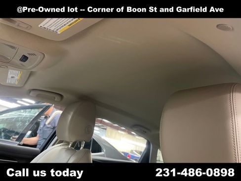 Used 2018 Buick LaCrosse Premium w/ Driver Confidence Package #2 AWD/4WD image 13