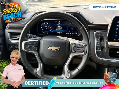 Used 2024 Chevrolet Suburban LT RWD image 18