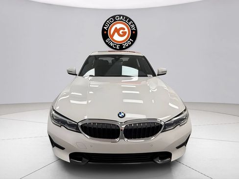 Used 2021 BMW 330i Sedan w/ Convenience Package RWD image 8
