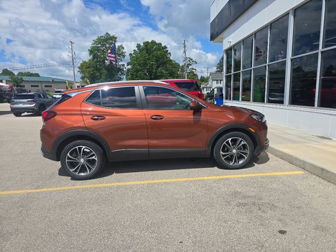Used 2020 Buick Encore GX Select FWD image 2