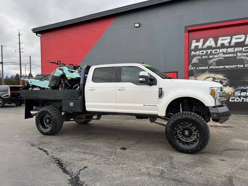 Used 2019 Ford F350 Lariat w/ Lariat Ultimate Package image 3