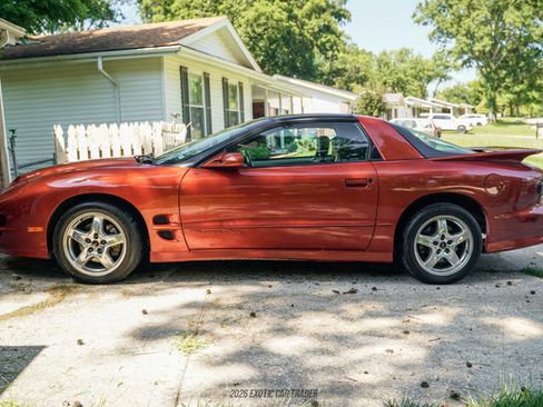 Used 2002 Pontiac Firebird Trans Am RWD image 3