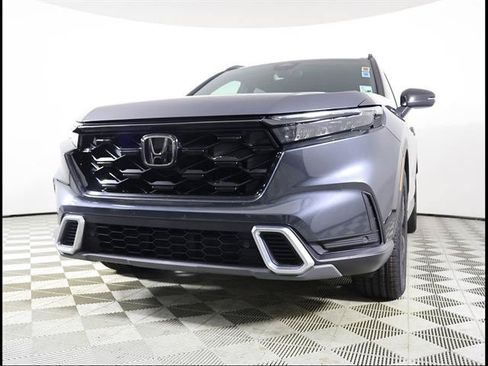 Used 2023 Honda CR-V Sport Touring image 3