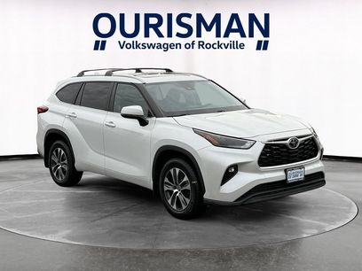 Used 2023 Toyota Highlander XLE