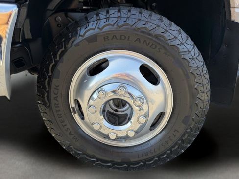 Used 2019 Ford F350 Lariat w/ Lariat Ultimate Package image 14