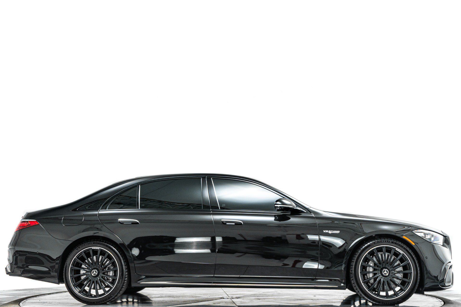 Used 2025 Mercedes-Benz S 63 AMG S image 2