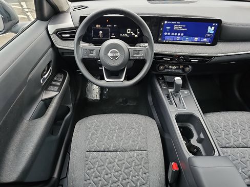 New 2026 Nissan Kicks SV w/ SV Premium Package image 7