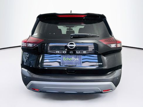 Used 2023 Nissan Rogue S AWD/4WD image 7