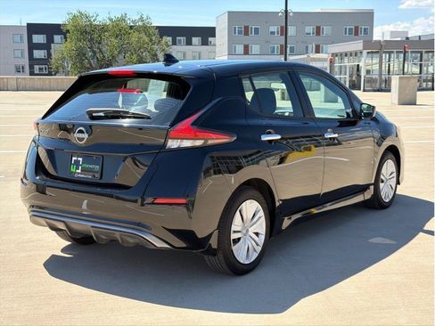 Used 2025 Nissan Leaf S FWD image 8