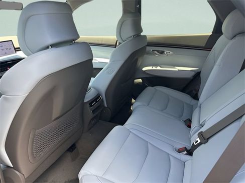 New 2026 Genesis GV70 2.5T Advanced AWD/4WD image 20