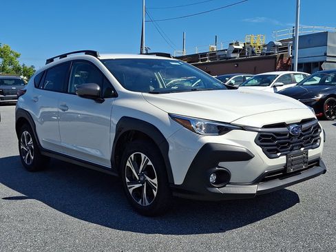 Used 2024 Subaru Crosstrek 2.0i Premium AWD/4WD image 3