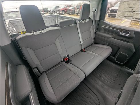 New 2026 GMC Sierra 1500 SLE w/ X31 Off-Road Package AWD/4WD image 17