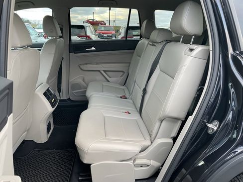 Used 2022 Volkswagen Atlas SE image 8