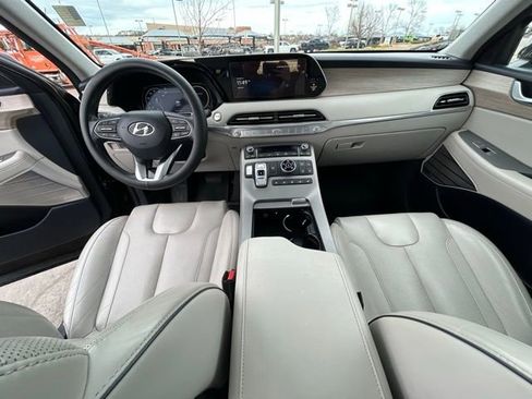 Used 2022 Hyundai Palisade Limited w/ Cargo Package image 18