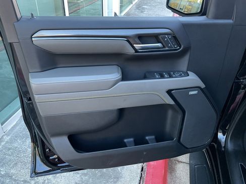 Used 2023 Chevrolet Silverado 1500 ZR2 w/ Technology Package image 14