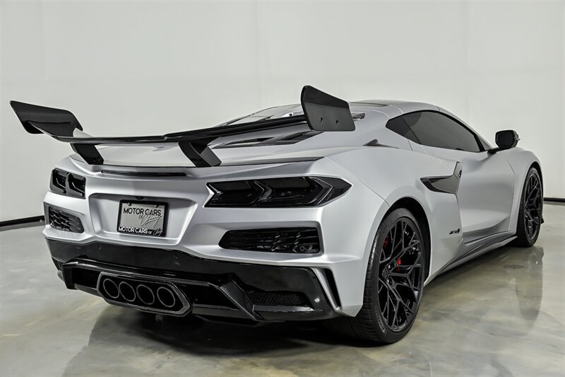 Used 2026 Chevrolet Corvette ZR1 RWD image 10