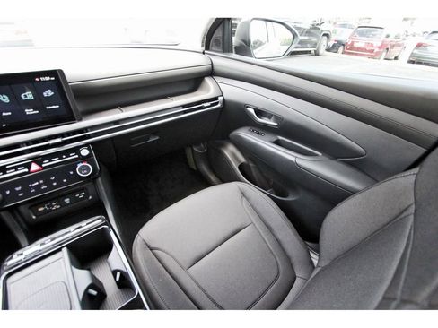 Certified 2025 Hyundai Tucson Blue image 9