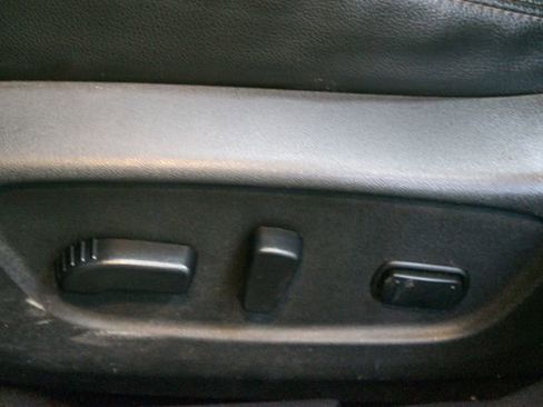 Used 2016 Nissan Rogue SL AWD/4WD image 20