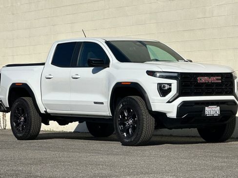 Certified 2023 GMC Canyon Elevation image 2