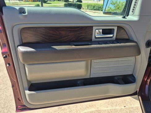 Used 2009 Ford F150 Platinum image 13