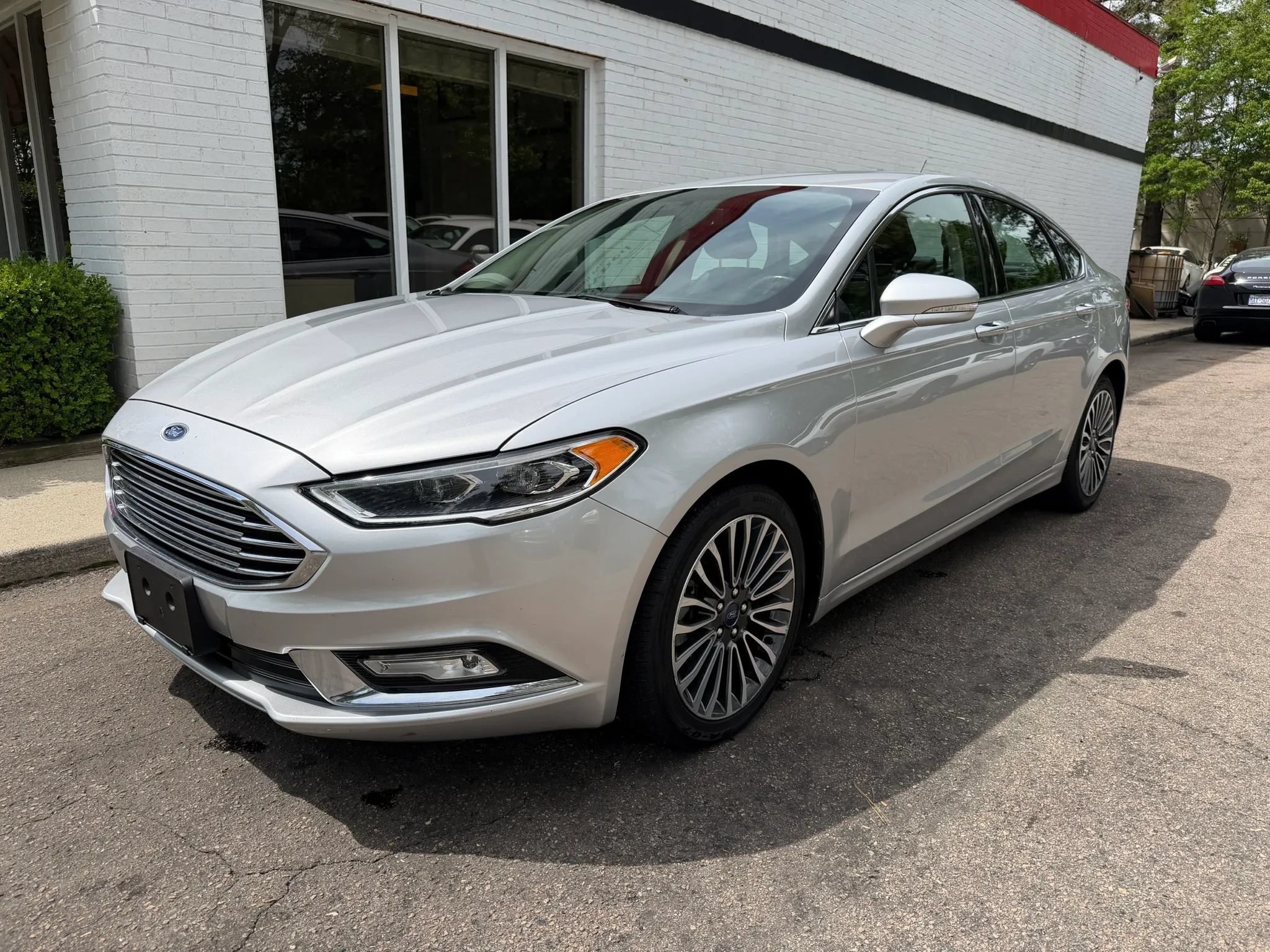 Used 2018 Ford Fusion Titanium AWD/4WD image 2