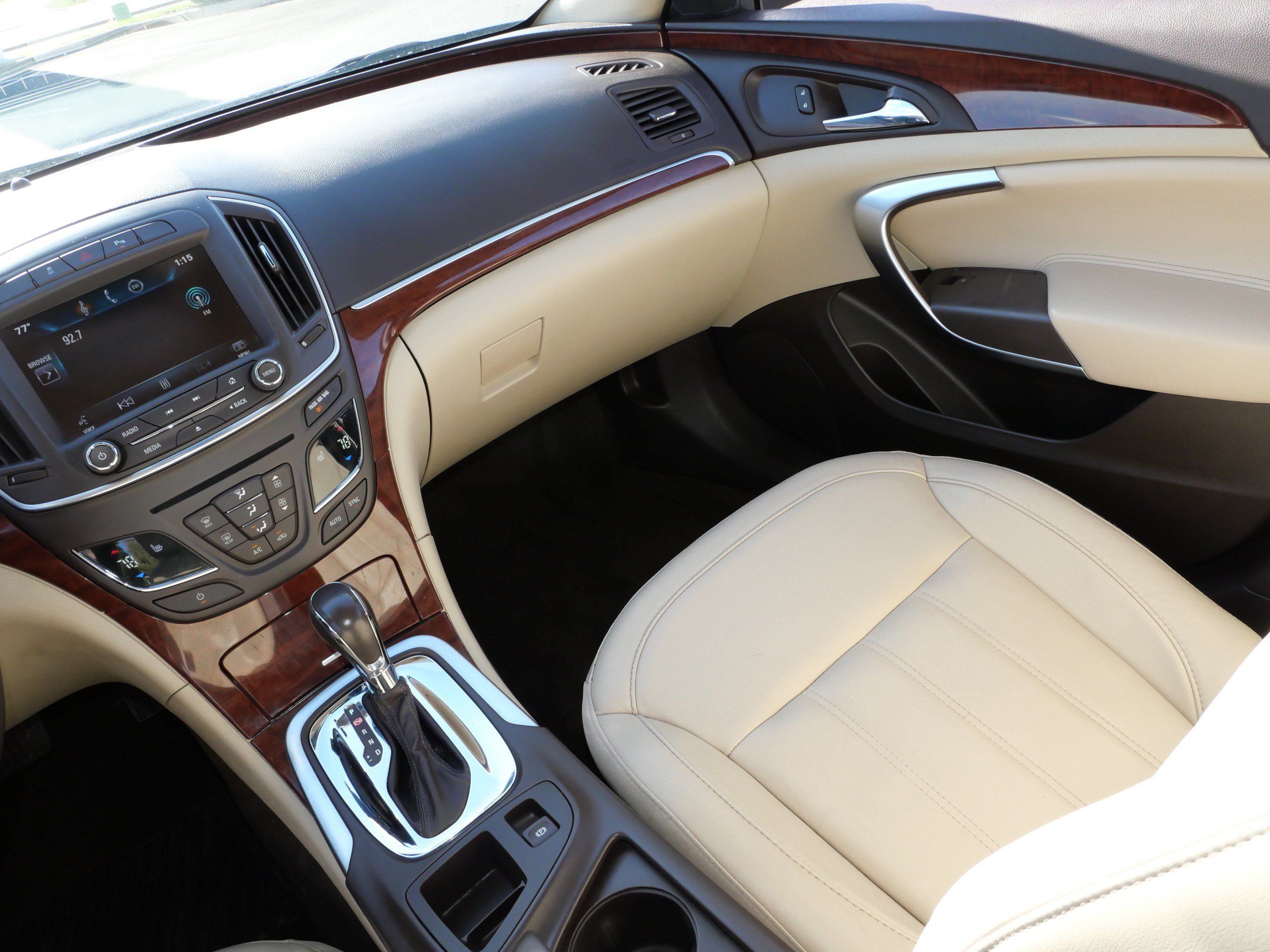 Used 2014 Buick Regal Premium FWD image 11