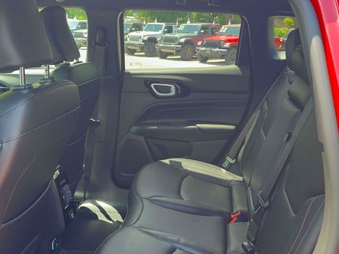 Used 2024 Jeep Compass Limited AWD/4WD image 10