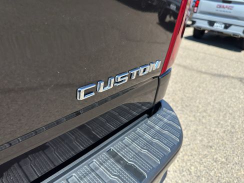 Used 2020 Chevrolet Silverado 2500 Custom w/ Custom Value Package AWD/4WD image 13