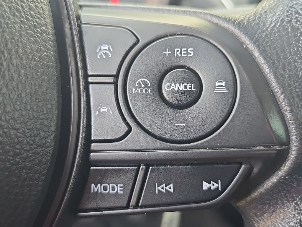 Used 2024 Toyota Corolla LE FWD image 17