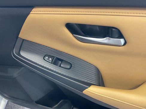 Used 2022 Nissan Sentra SV w/ SV Premium Package image 32