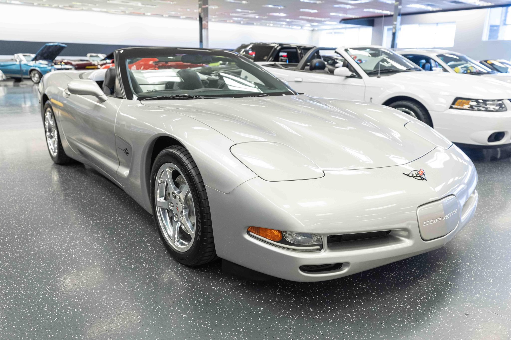 Used 2004 Chevrolet Corvette Convertible w/ Preferred Equipment Group RWD image 3