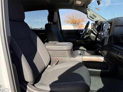 Used 2021 Chevrolet Silverado 1500 LT Trail Boss w/ Convenience Package II image 28