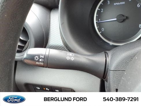 Used 2021 Nissan Kicks S FWD image 35