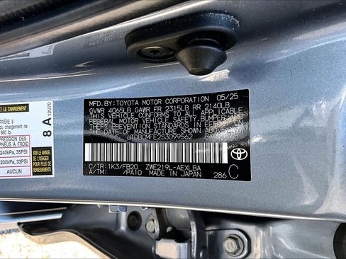 Used 2025 Toyota Corolla LE w/ LE Premium Package FWD image 34
