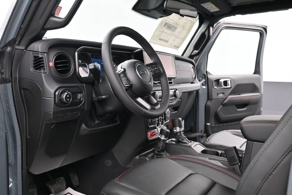 New 2026 Jeep Gladiator Rubicon w/ Steel Bumper Group AWD/4WD image 7