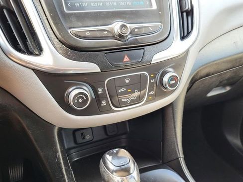 Used 2018 Chevrolet Equinox LS image 7